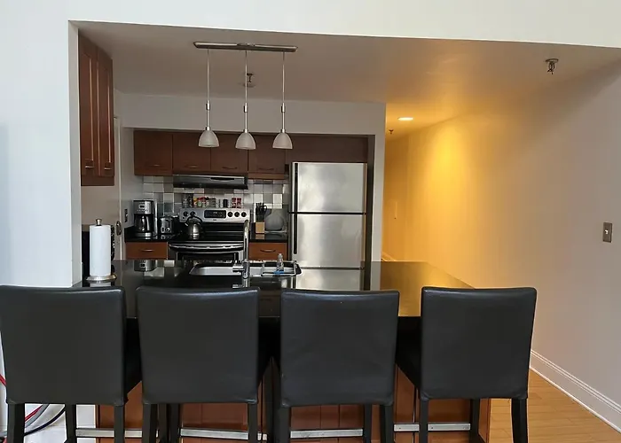 Full Loft Apartment Near Omni Hotel