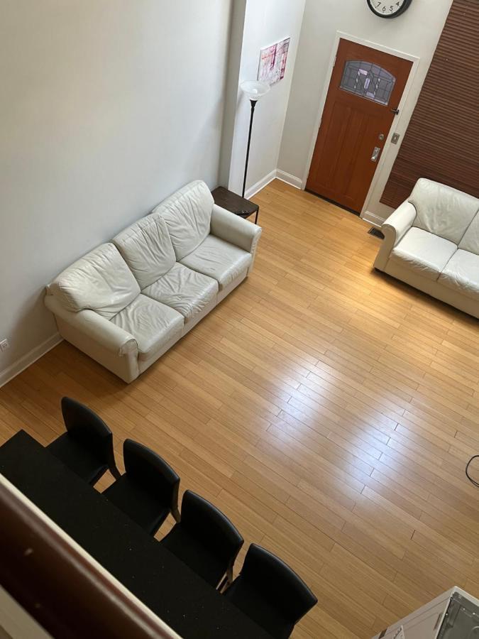 Full Loft Near Omni Apartment New Haven