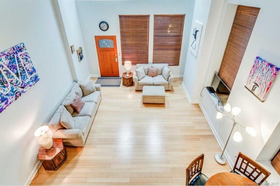 Apartment Full Loft Near Omni